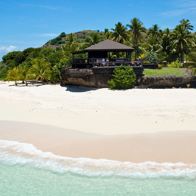 Destination Wedding: VOMO Island Fiji