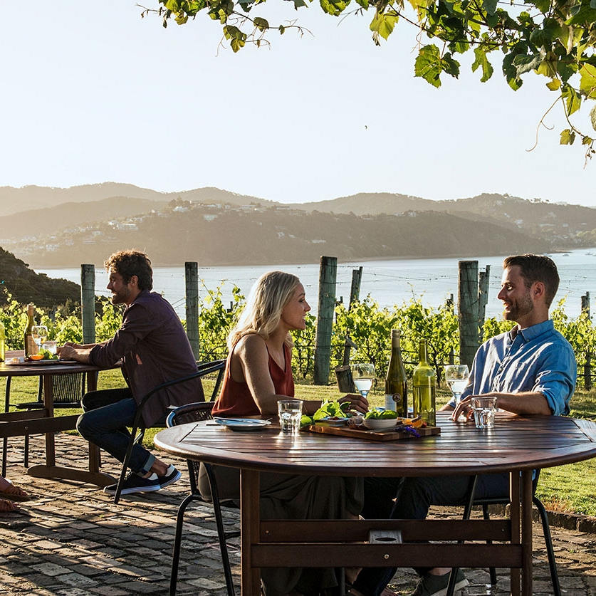 New Zealand Romantic Luxury Vacation - Wine and Dine in Bay of Islands