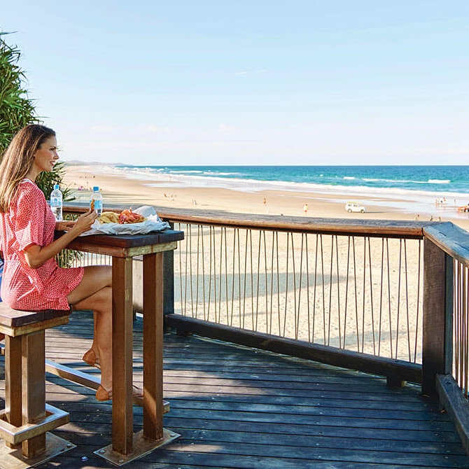 Beach Dining on the Sunshine Coast - Australia Getaway: Sunshine Coast and Kangaroo Island