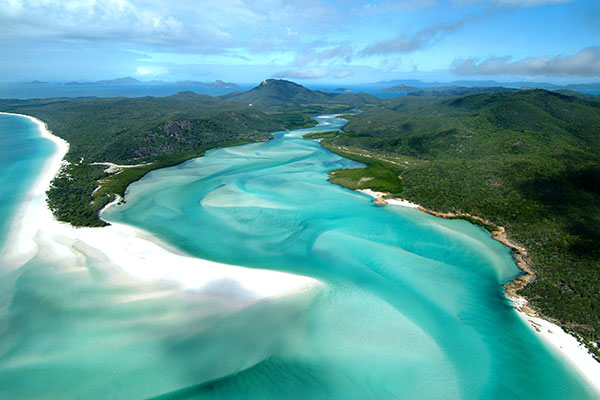 Great Barrier Reef - Where to Stay - Whitsundays Whitehaven Beach