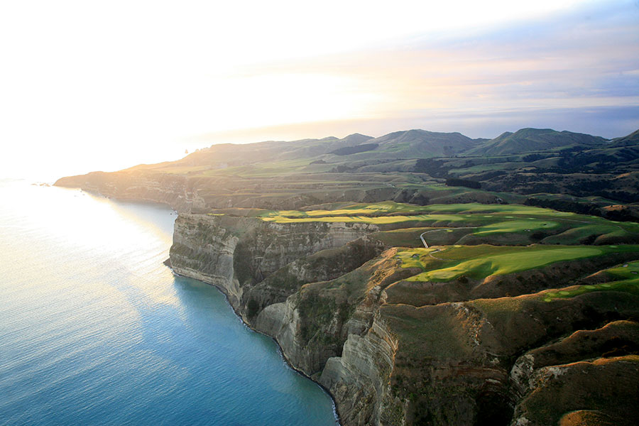 Cape Kidnappers Golf Package - New Zealand Golf Expert - Where to play in New Zealand - New Zealand Golf Tours