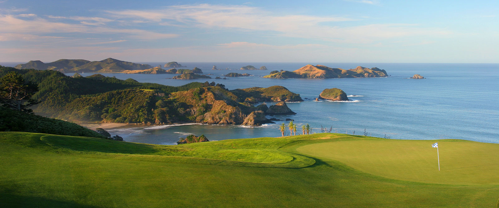 Kauri Cliffs Golf Course, Bay of Islands - Book Your Trip to New Zealand - New Zealand Travel Agency
