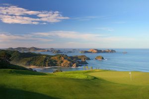 Kauri Cliffs Golf Course, Bay of Islands - Book Your Trip to New Zealand - New Zealand Travel Agency